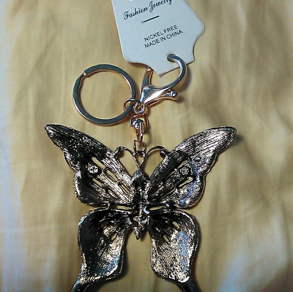 BNWT RHINESTONE LARGE BUTTERFLY PURSE CHARM/ KEY CHAIN 5 IN. TOTAL GORGEOUS - Picture 2 of 5